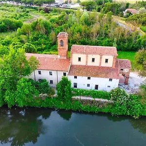 - Il Casale Toscano - 1900mt From The Tower Of & Trains Station - Free Parking - No Breakfast - No Air Conditioning But Fan - Only Self Check-in Access From 3 Pm Landhuis